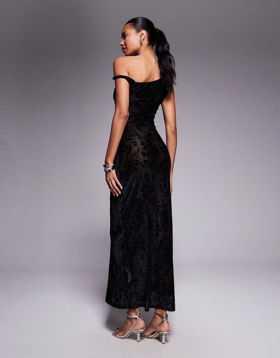 ASOS Kaiia exclusive devore off shoulder twist maxi dress in black - 4