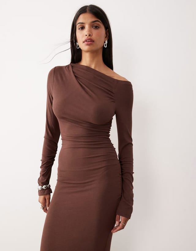 ASOS SNDYS fine rib off shoulder ruched detail maxi dress in chocolate - 2