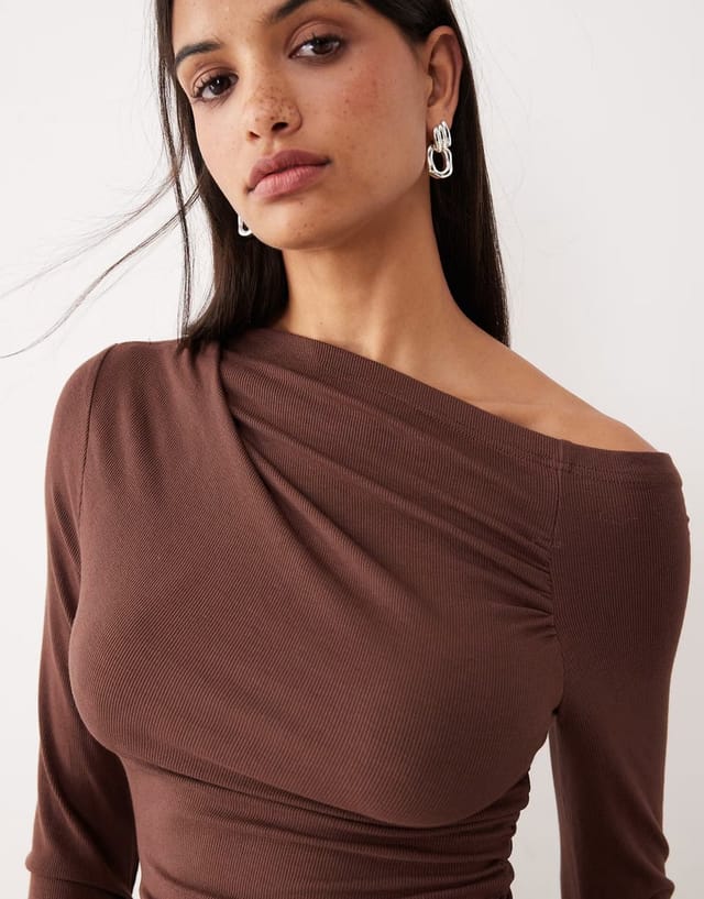 ASOS SNDYS fine rib off shoulder ruched detail maxi dress in chocolate - 3