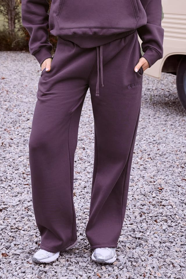 Kaiia Kaiia Slogan Mid Rise Wide Leg Joggers Blackcurrant - 3
