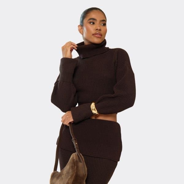 EGO EGO Roll Neck Cropped Jumper in Chocolate Brown