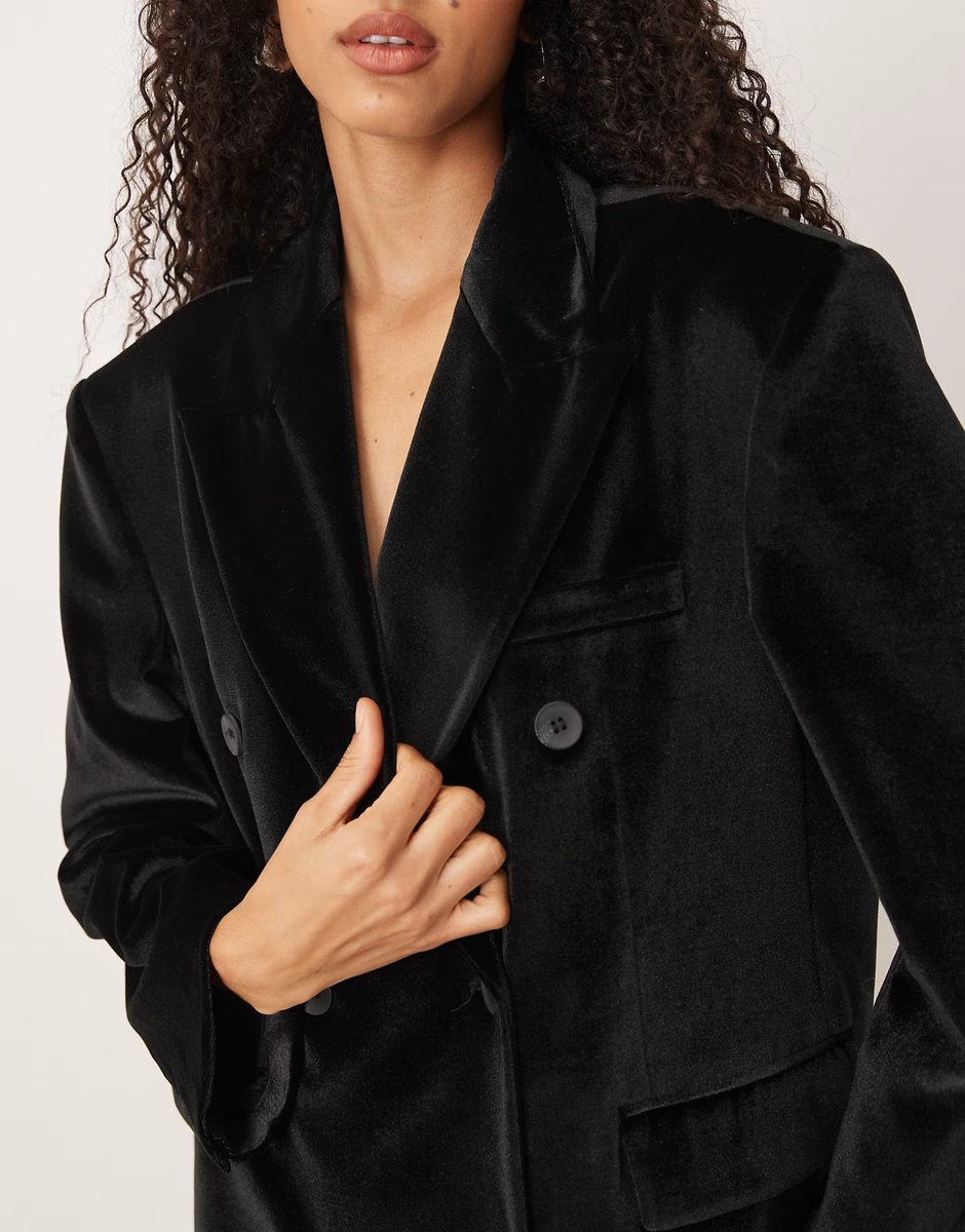 ASOS ASOS DESIGN oversized blazer in black velvet - 4