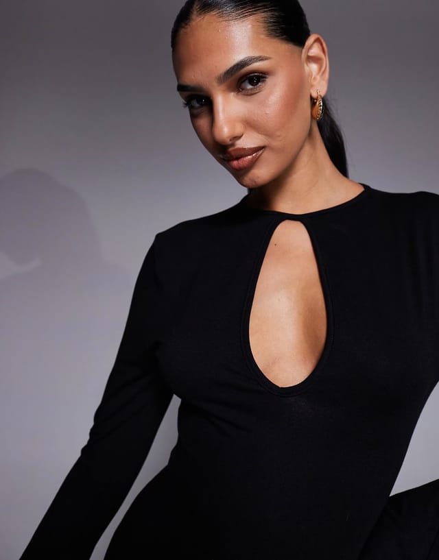 ASOS ASOS DESIGN asymmetrical angel sleeve maxi dress in black - 3