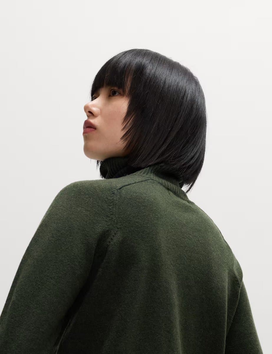 Marks & Spencer M&S Air-Yarn Roll Neck Jumper in Holly