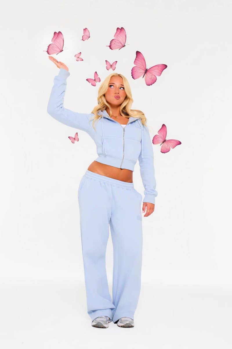 Kaiia Kaiia Bubble Borg Fitted Zip Through Cropped Hoodie in Baby Blue