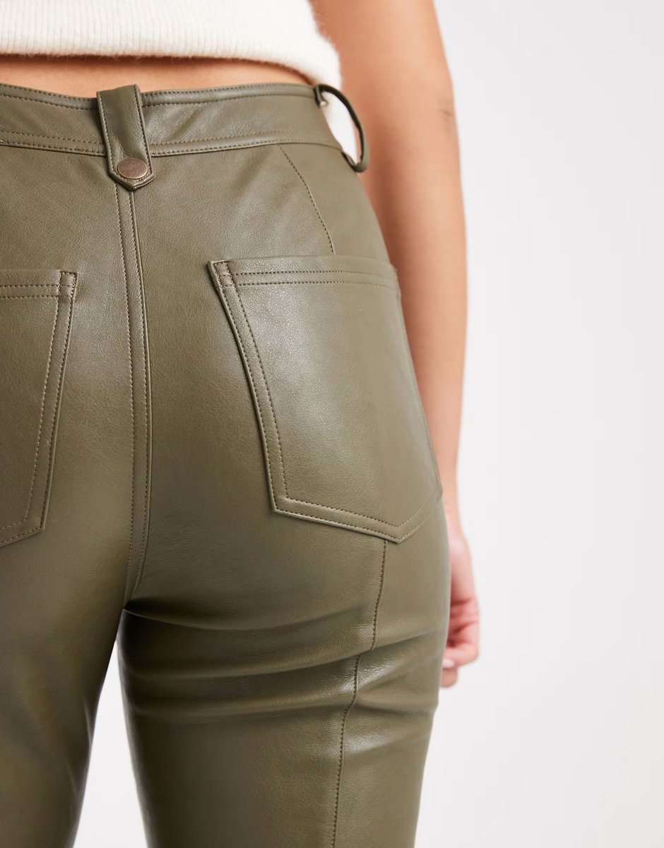 ASOS ASOS DESIGN skinny trousers with biker details in faux leather in dark green - 4