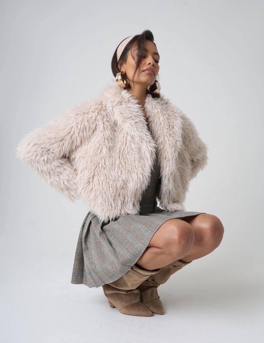Public Desire Cropped Shaggy Faux Fur Jacket Beige - 4