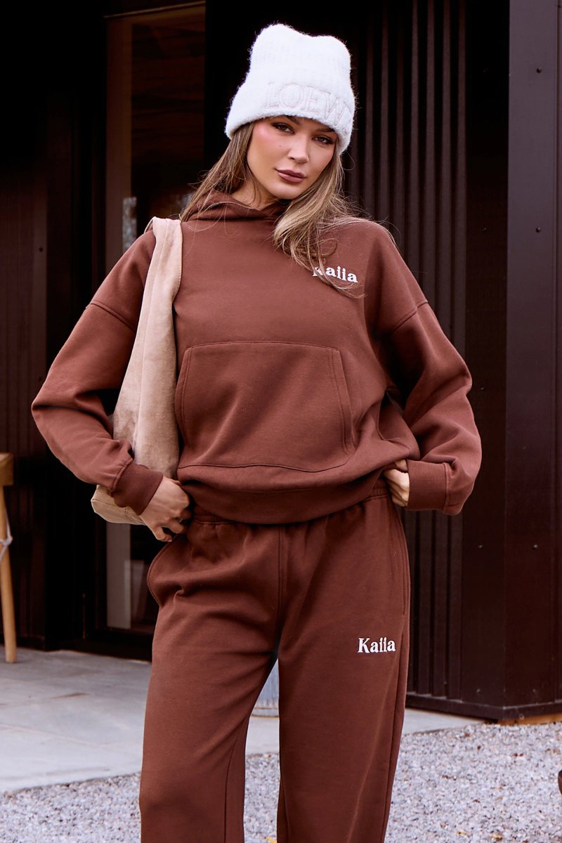 Kaiia Kaiia Cosy Back Graphic Oversized Hoodie Fudge - 2