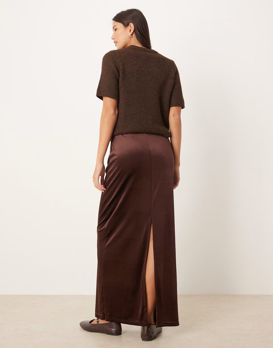 ASOS Narrated Ruched maxi skirt in brown velvet - 3