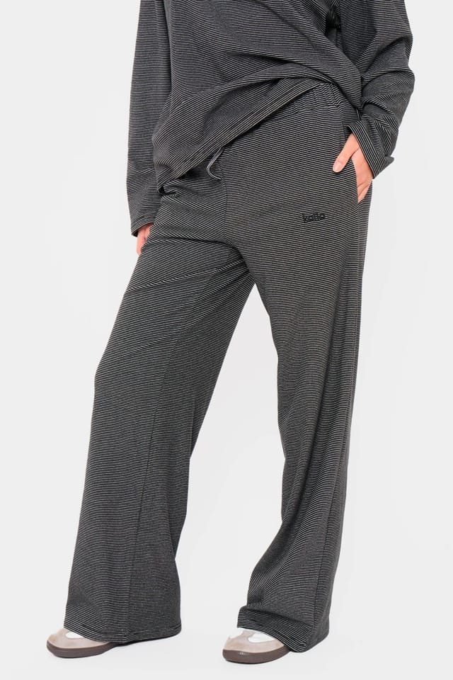 Kaiia Kaiia Striped Fleece Drawstring Wide Leg Trousers Black & Cream - 3