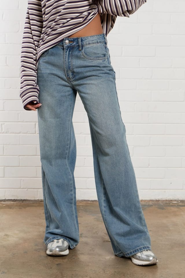 Kaiia Kaiia Denim Mid Rise Wide Leg Jeans Vintage Wash - 2
