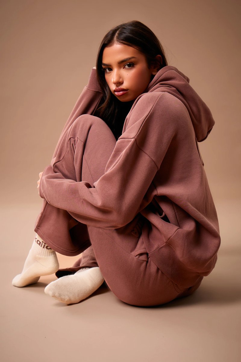 Kaiia Kaiia Embossed Bubble Logo Flared Joggers Nutmeg - 2