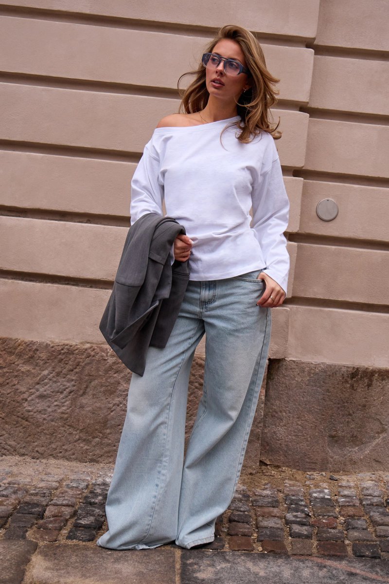 Kaiia Kaiia Cinched Waist Off the Shoulder Top White - 3