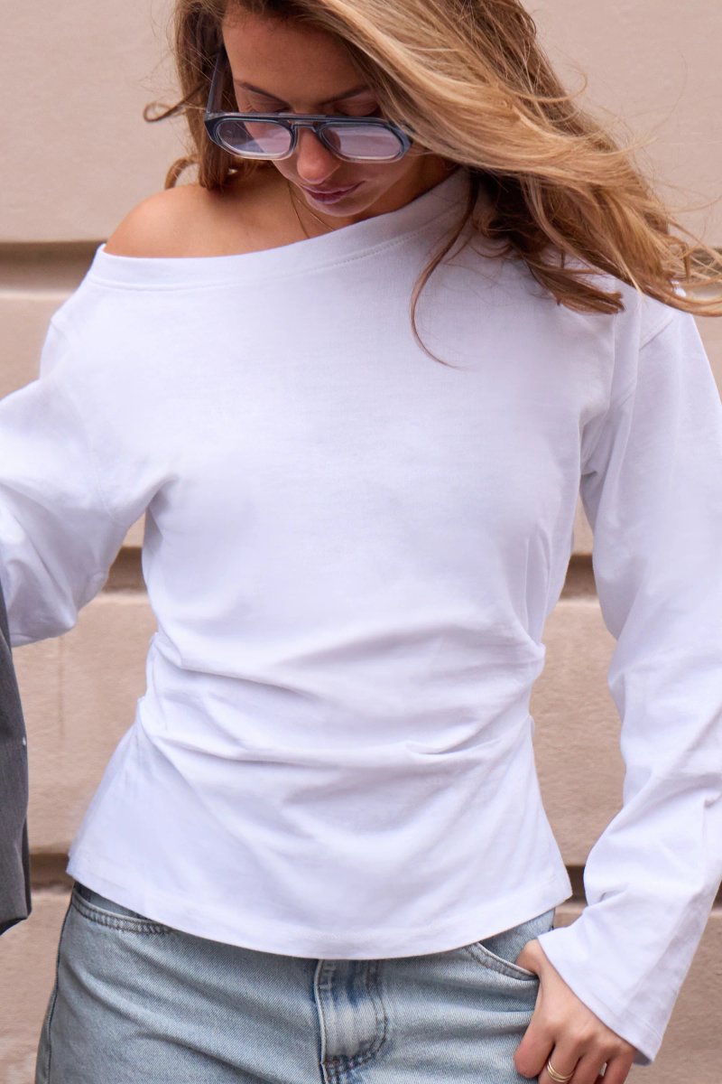 Kaiia Kaiia Cinched Waist Off the Shoulder Top White - 4