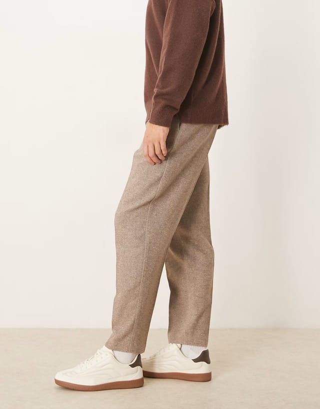 ASOS ASOS DESIGN smart relaxed tapered trousers with wool in beige herringbone - 3