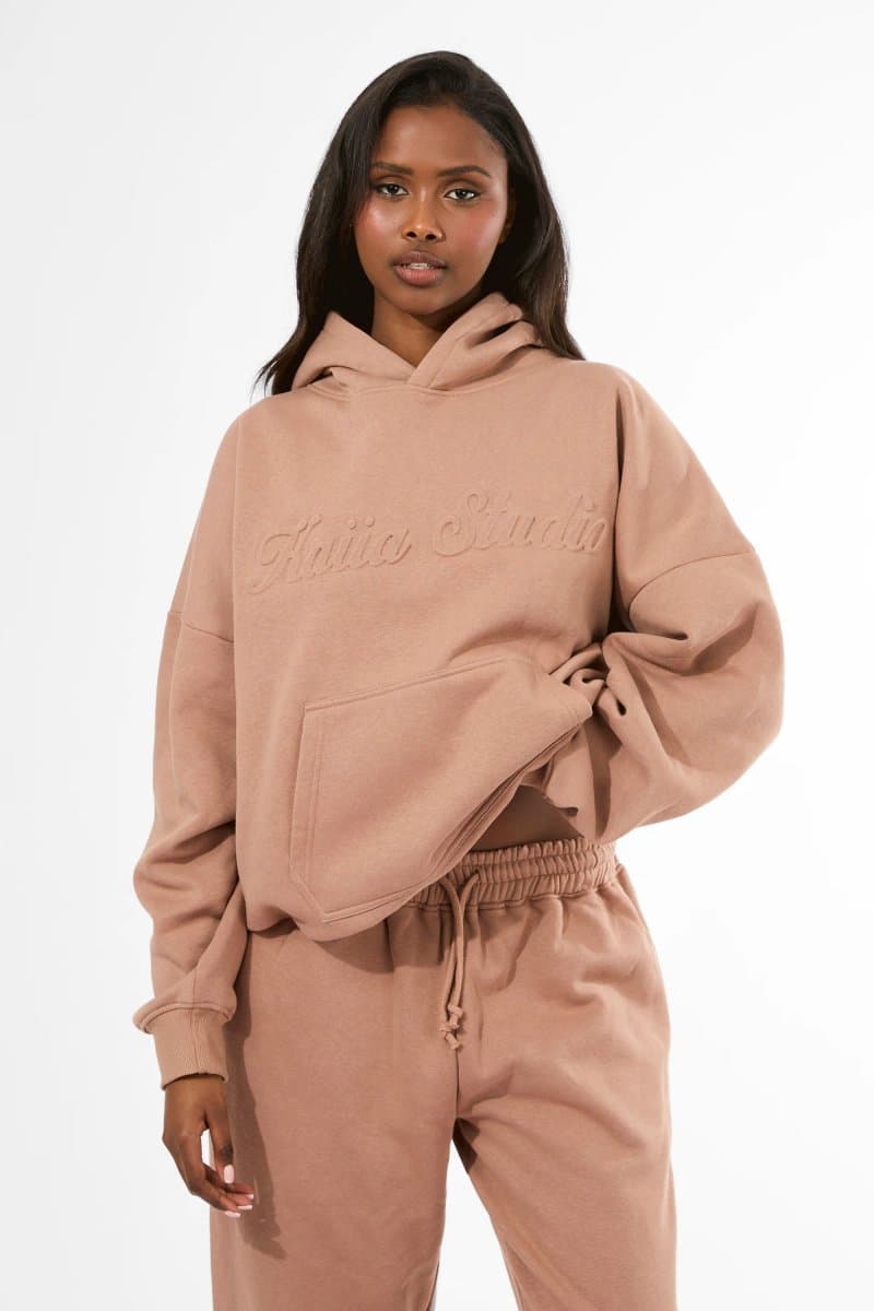 Kaiia Kaiia Studio Embossed Script Logo Oversized Hoodie Milk Chocolate