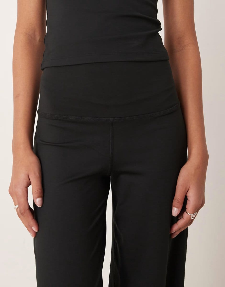 ASOS Gilly Hicks ultra high rise wide leg trousers with internal back pocket co-ord in black - 4