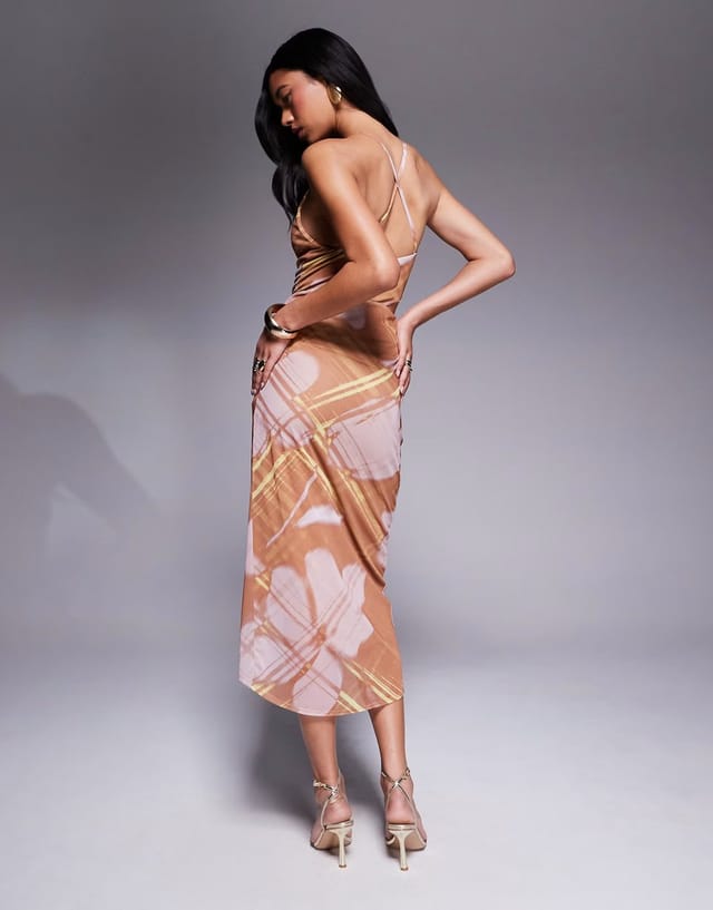 ASOS ASOS DESIGN halter neck with wrap skirt midi dress in print - 3