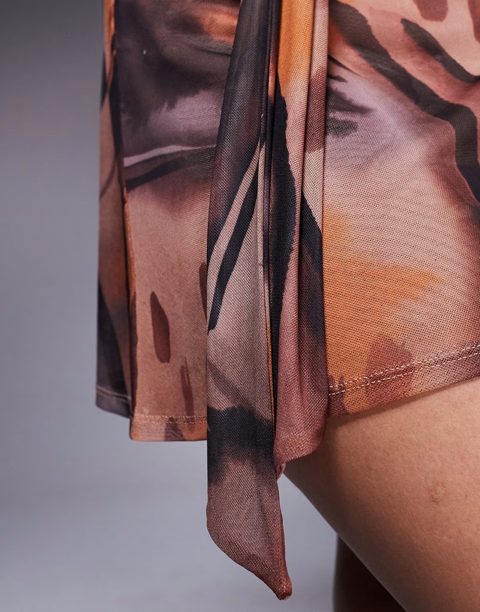 ASOS ASOS DESIGN co-ord mesh flippy mini skirt with ruched tie detail in brown abstract print - 3