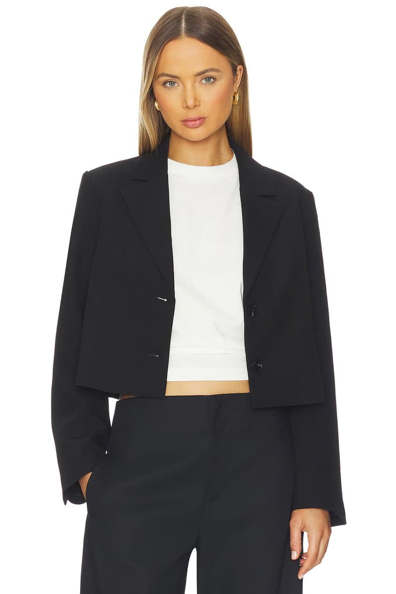 revolve Revolve Samsoe Samsoe Cropped Blazer in Black