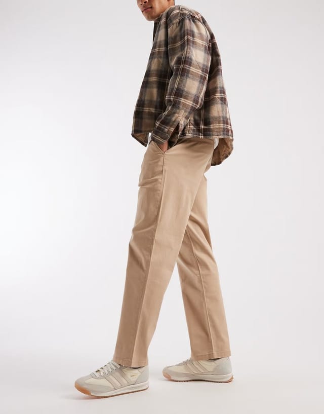 ASOS ASOS DESIGN straight chinos in washed beige - 3