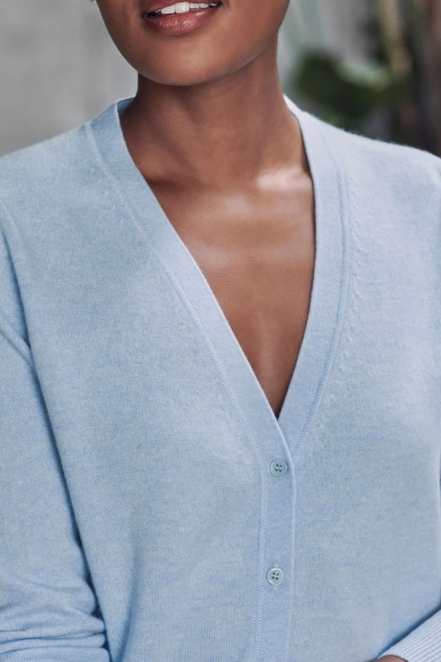 Pure Collection Pure Collection Women's Cashmere V Neck Cardigan in Light Blue - 2