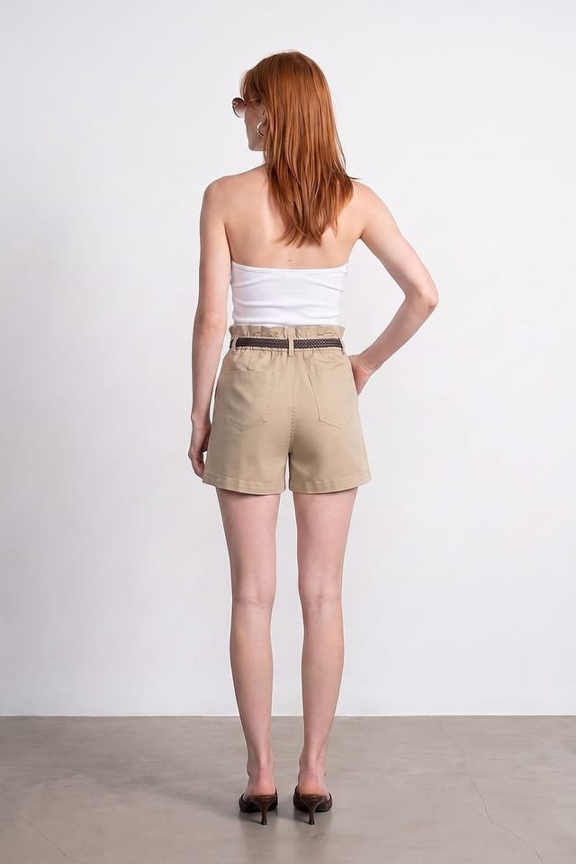 Dilvin Dilvin Women's High-Waist Belted Chino Shorts in Beige - 2