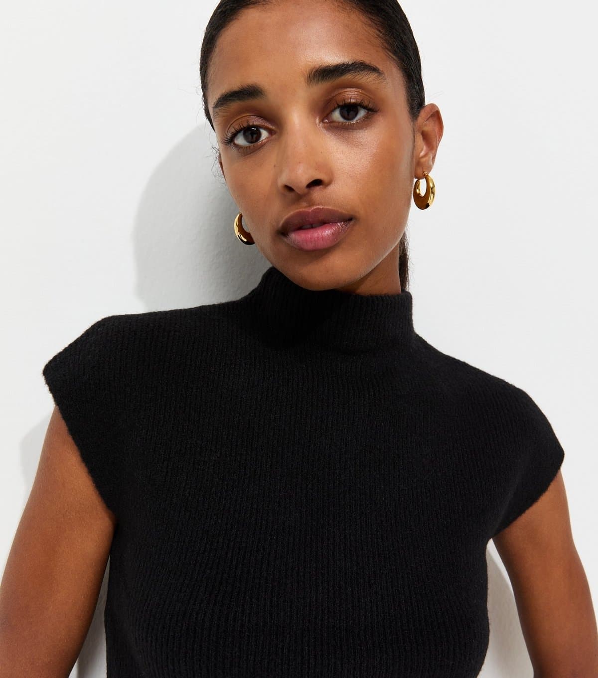 New Look Women's Black Ribbed Knit High Neck Cap Sleeve Top New Look