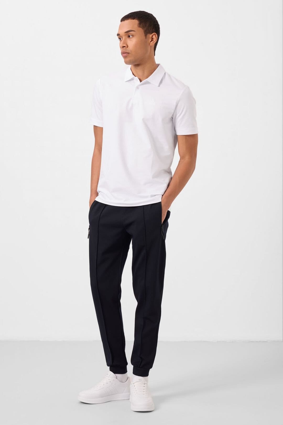 Tommy Life Tommy Life Men's Jogger Sweatpants in Black - 4