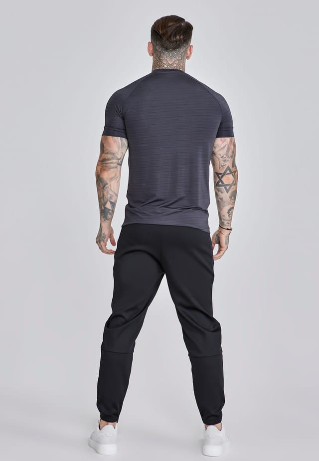 SikSilk SikSilk Men's Crest Tech T-Shirt in Grey - 3