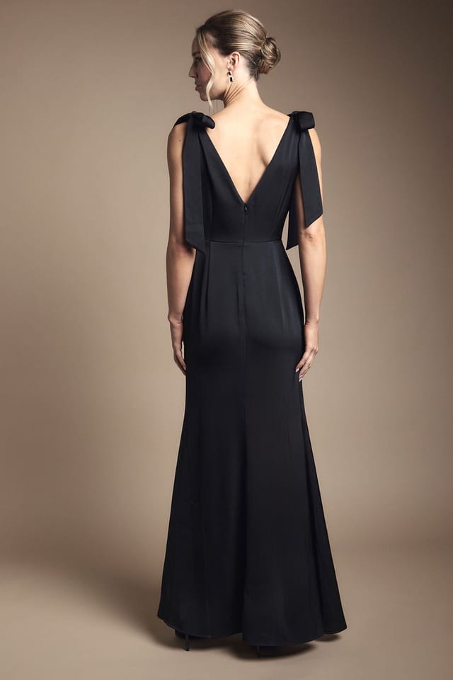 Coast Coast Women's Honoured Satin Back Crepe V Neck Tie Shoulder Maxi Bridesmaid Dress in Black - 3