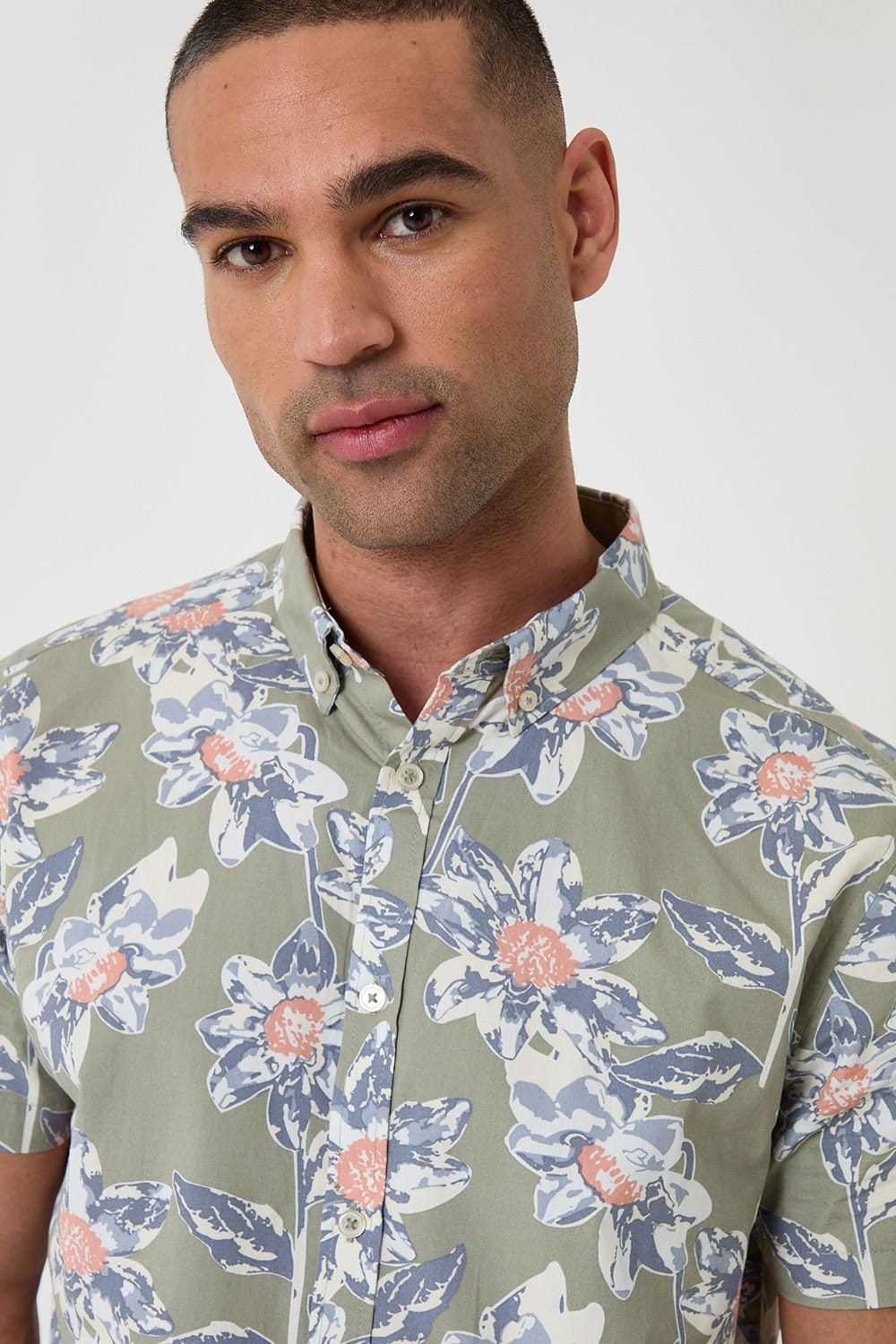 Threadbare Threadbare Men's Cotton Floral Print Short Sleeve Shirt in Pale Green - 4