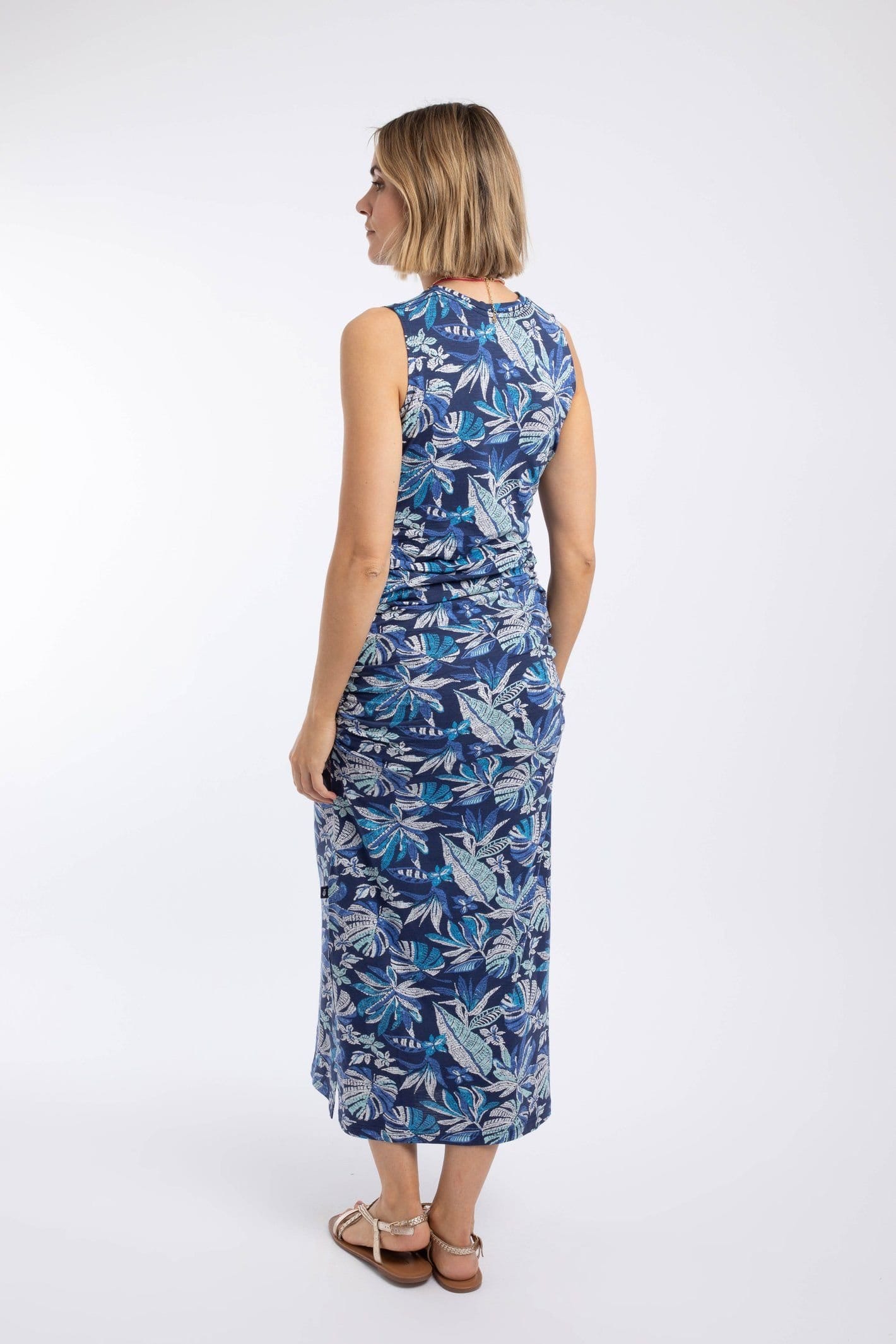 Weird Fish Weird Fish Women's Tansley Printed Sleeveless Midi Dress in Dark Indigo - 4