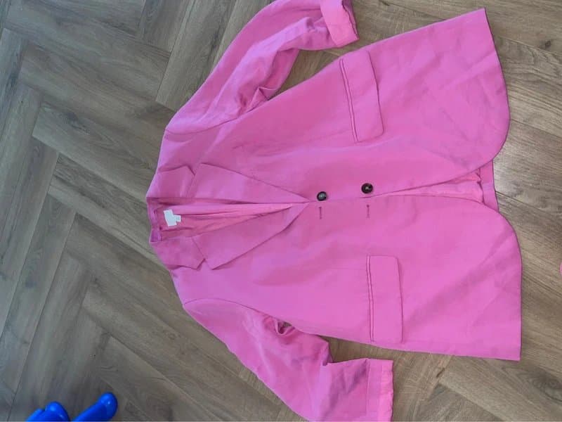 H&M H&M blazer *check the mesaurements **