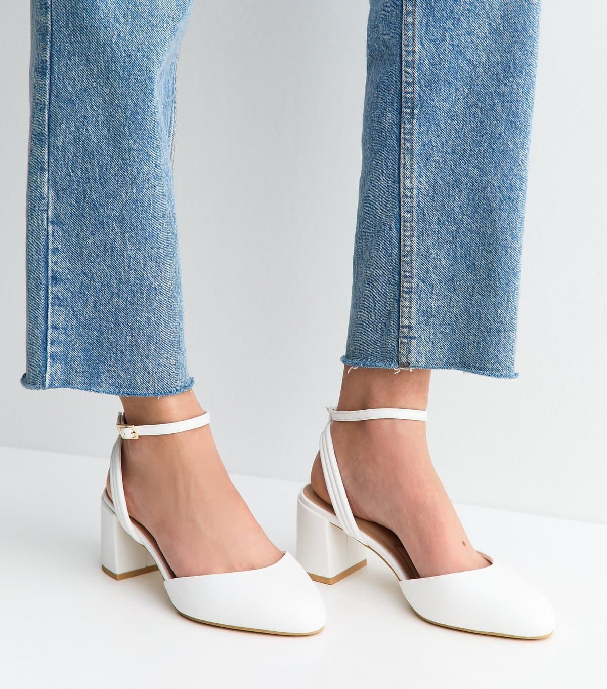 New Look Women's Wide Fit White Faux Leather Almond Toe Pumps Vegan New Look