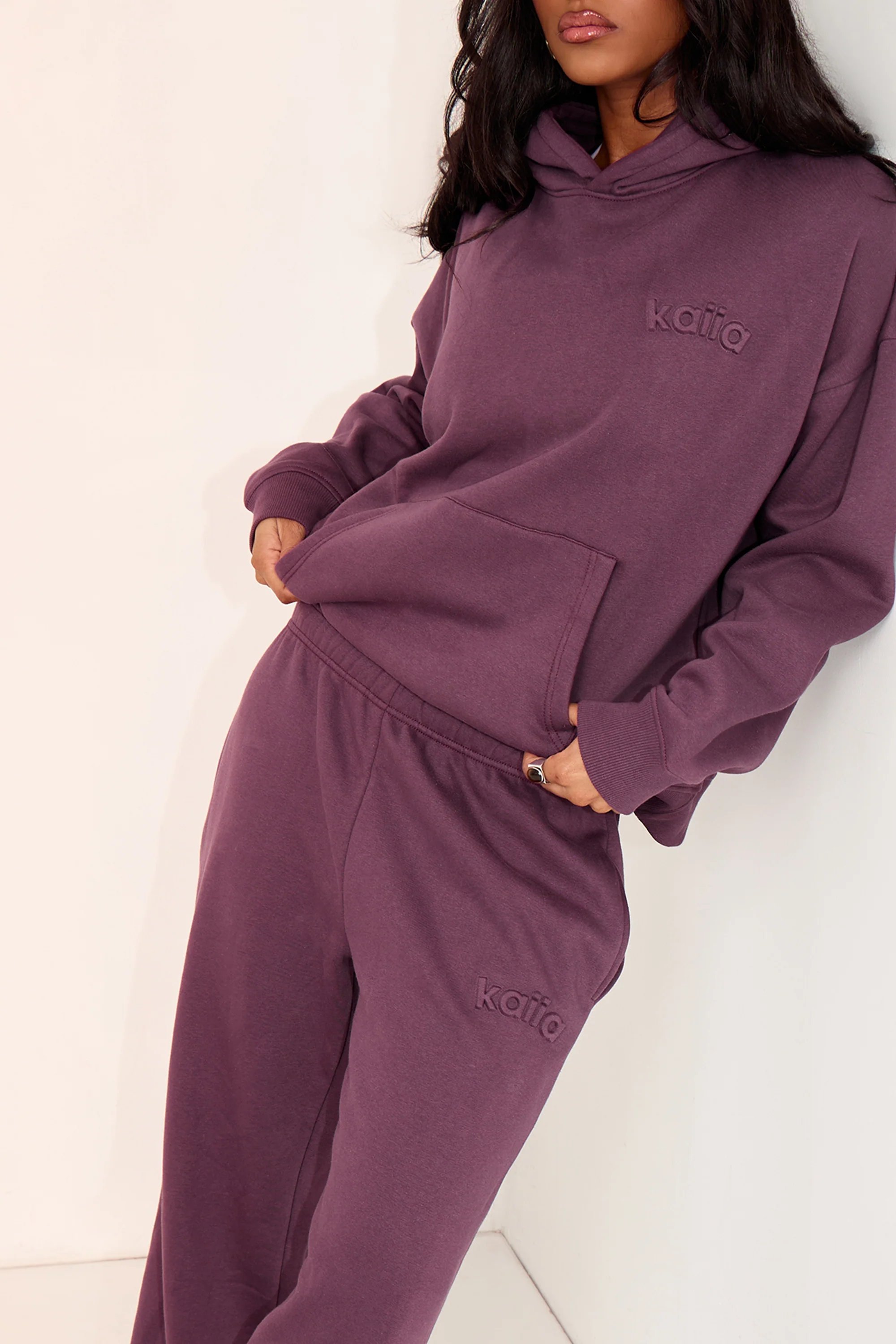 Kaiia Kaiia Embossed Logo Wide Leg Joggers Aubergine - 2