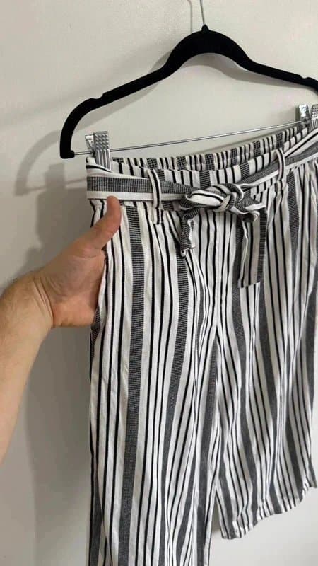 New Look New look striped wide leg culottes cropped trousers size 10 with pockets & tie waist