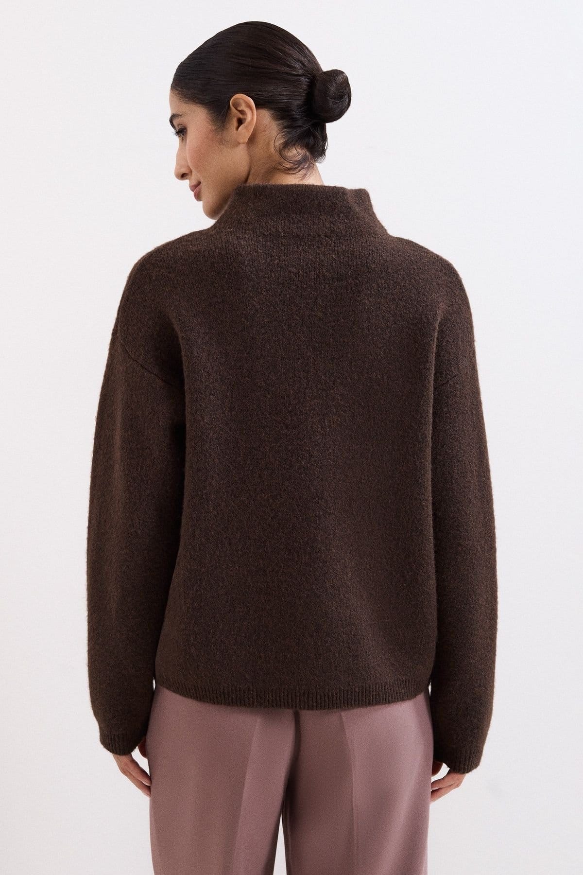 Phase Eight Phase Eight Women's Zoe Sweater in Dark Brown - 4