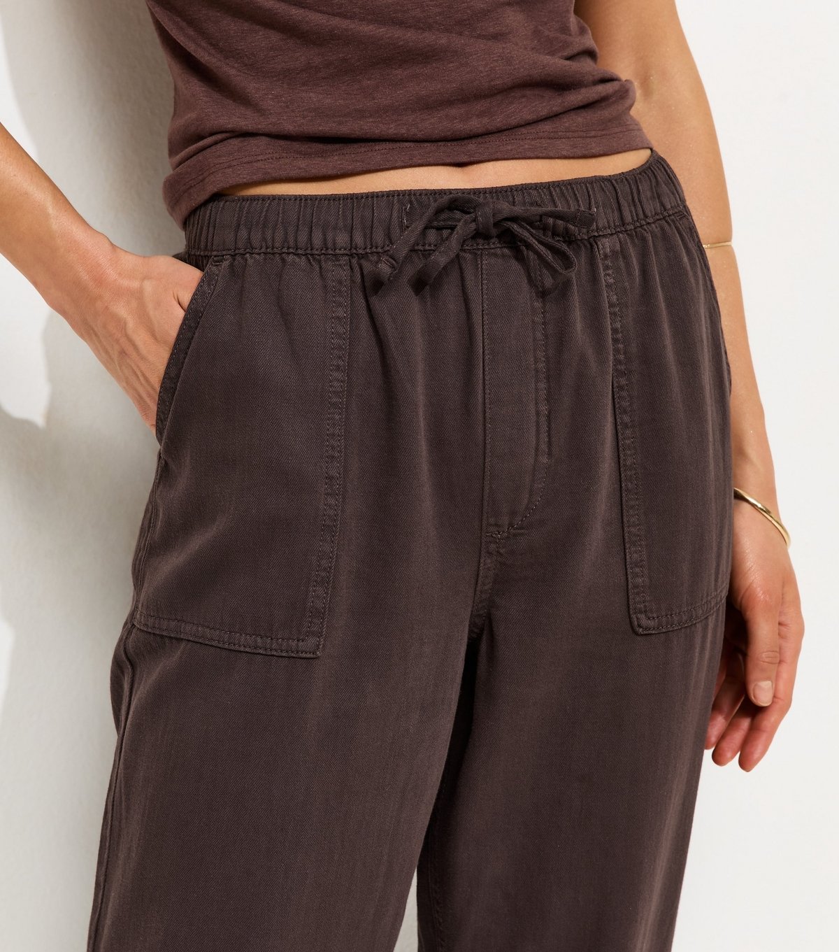New Look Women's Tall Dark Brown Cotton Cuffed Twill Cargo Trousers New Look - 3