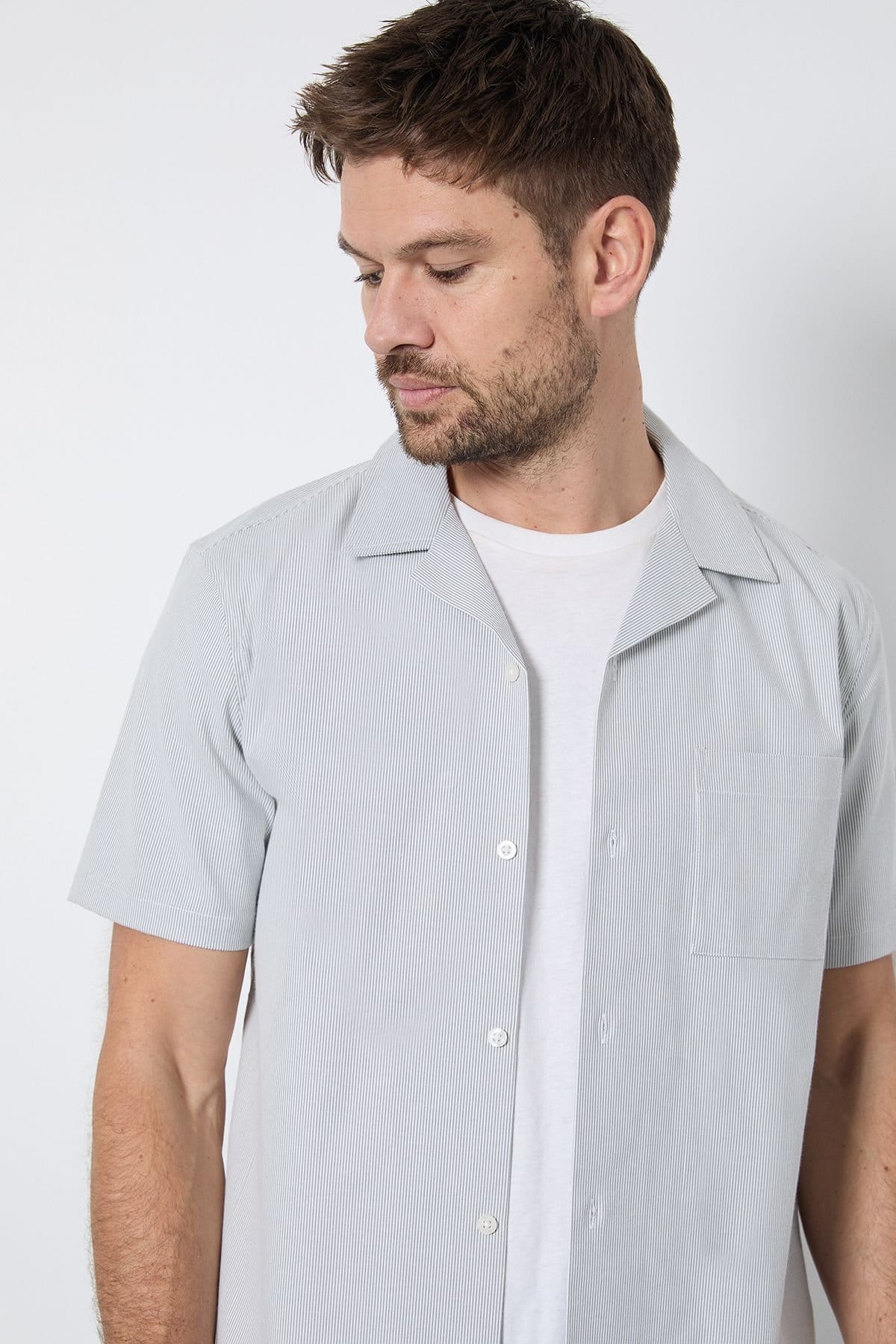 Burton Burton Men's Grey Stripe Short Sleeve Revere Collar Shirt - 4