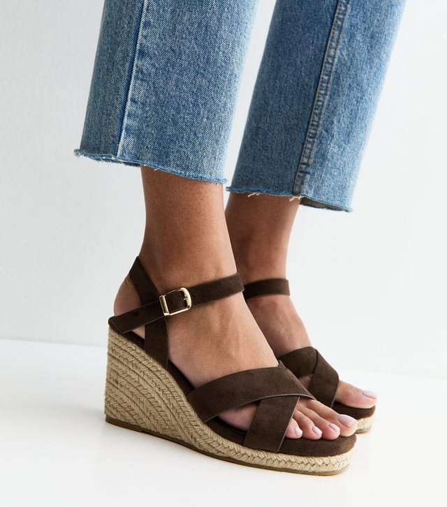 New Look Women's Extra Wide Fit Brown Strappy Wedge Sandals Vegan New Look - 2