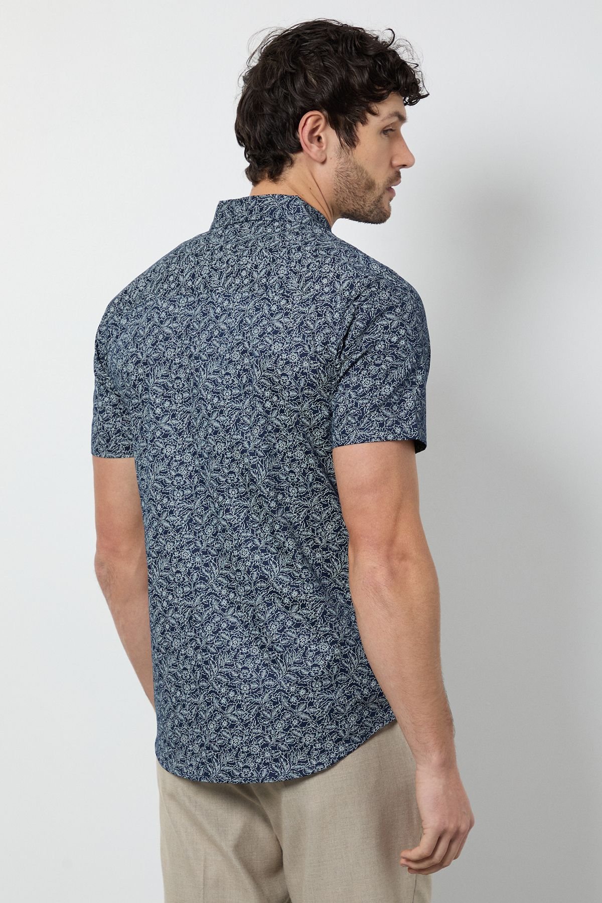 Burton Burton Men's Black Floral Print Short Sleeve Shirt - 3