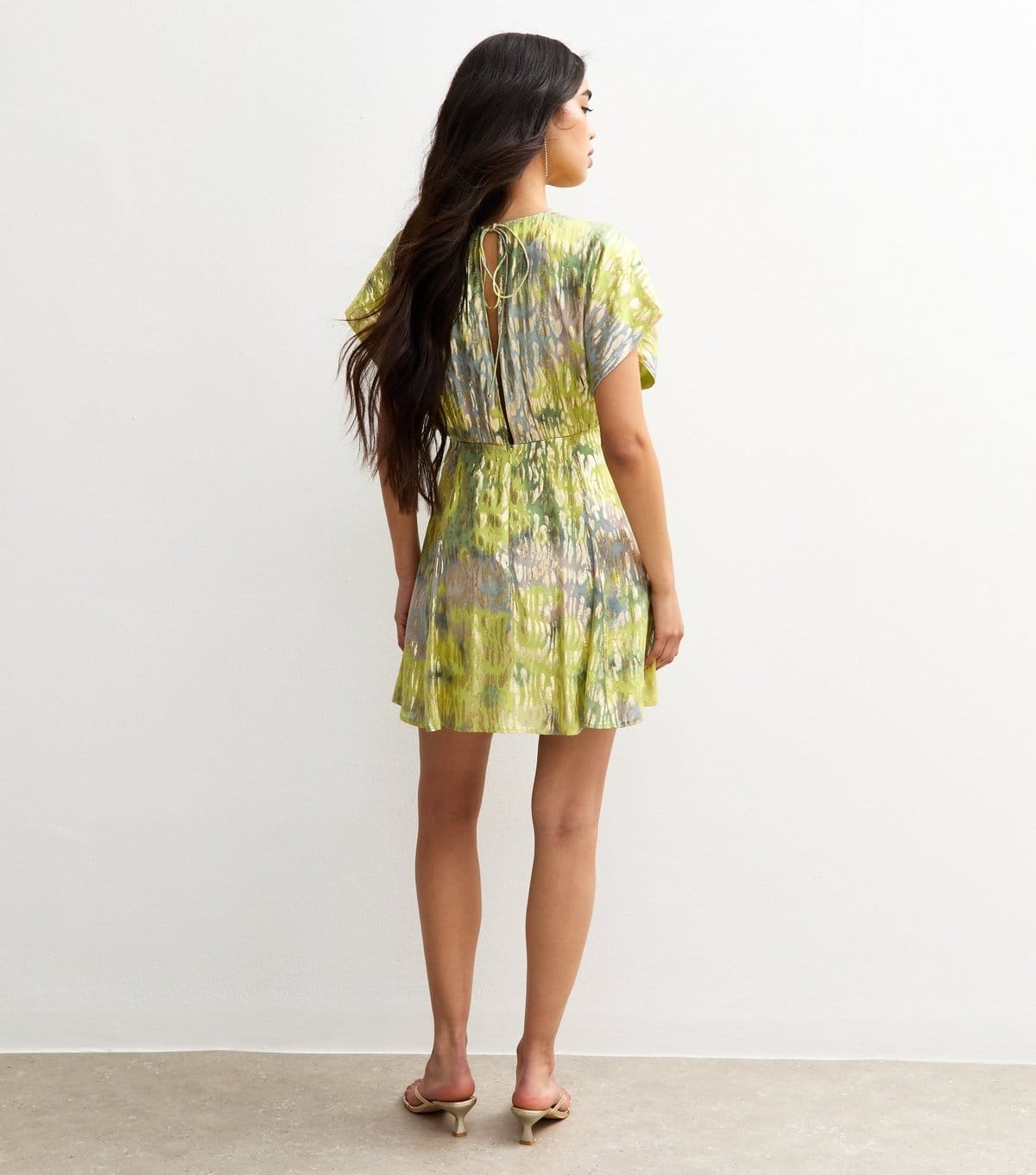 New Look Women's Multicoloured Metallic Jacquard V Neck Mini Dress New Look - 4