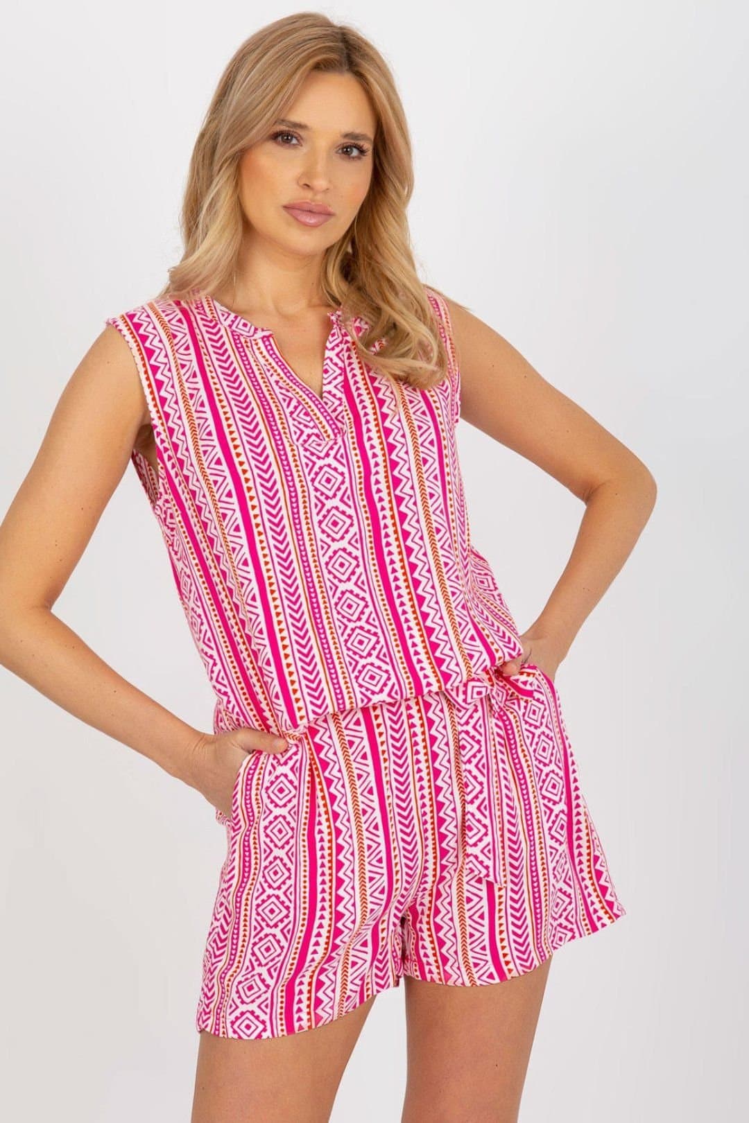 Love Lace Love Lace Women's Boho V Neck Sleeveless Blouse in Pink