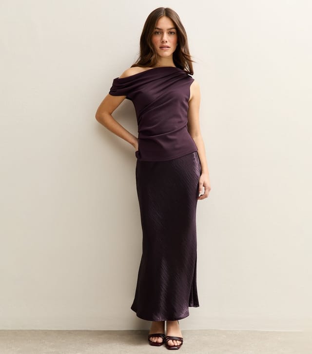 New Look Women's Petite Dark Burgundy Textured Satin Midi Skirt New Look - 3