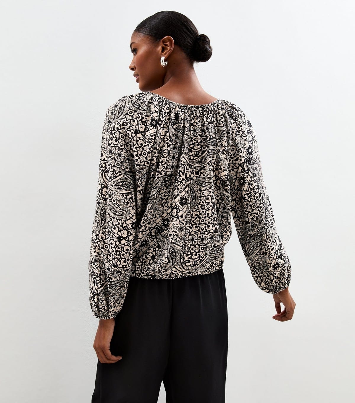 New Look Women's Black Paisley Print Tie Neck Blouse New Look - 4