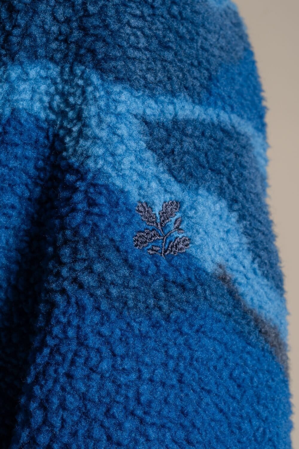 Craghoppers Craghoppers Men's National Trust Rawthey Half Zip Borg Fleece Top in Blue - 4