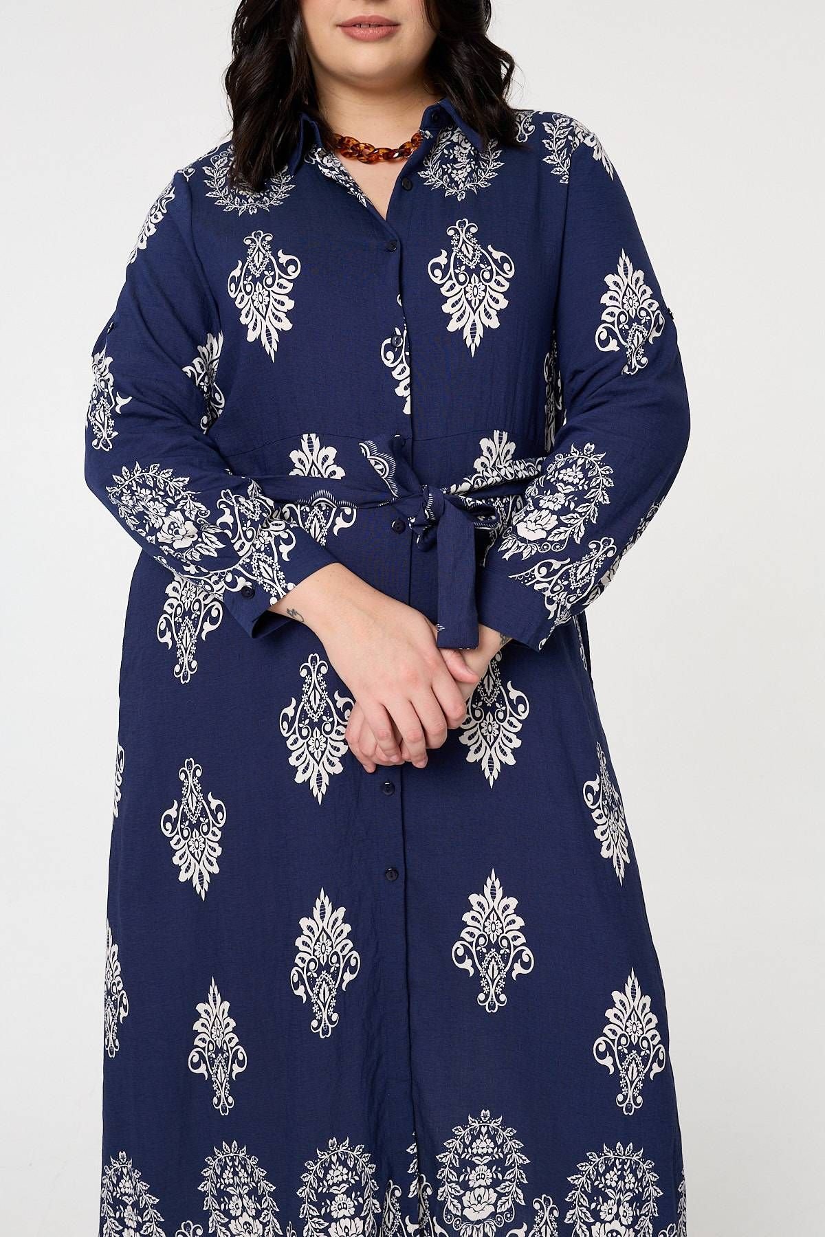 Izabel Curve Izabel Curve Women's Curve Baroque Print Maxi Shirt Dress in Navy - 2