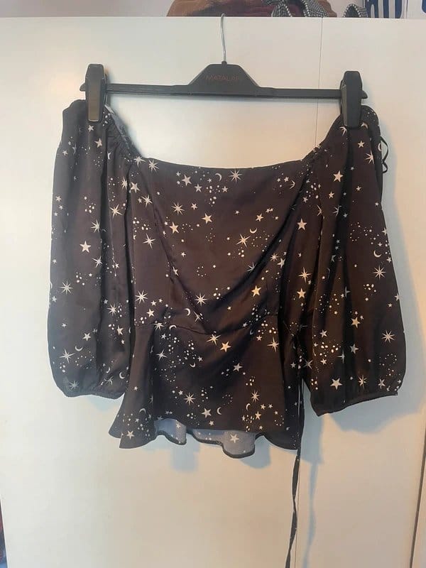 New Look Black Satin Off-Shoulder Crop Top