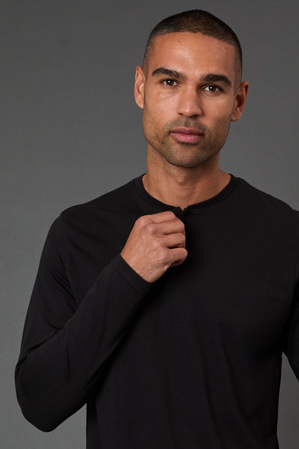 Burton Burton Men's Black Long Sleeve Grandad Neck T-Shirt - 3